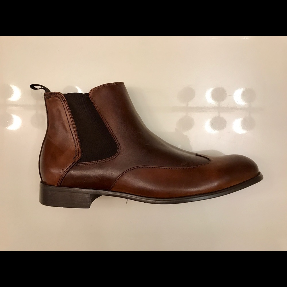 NEW La Milano Italian Leather Brown Ankle Boot